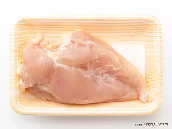 「鶏肉を洗ってはいけない理由にゾッ！　企業が教える鶏肉のNGな扱い方とは？」の画像
