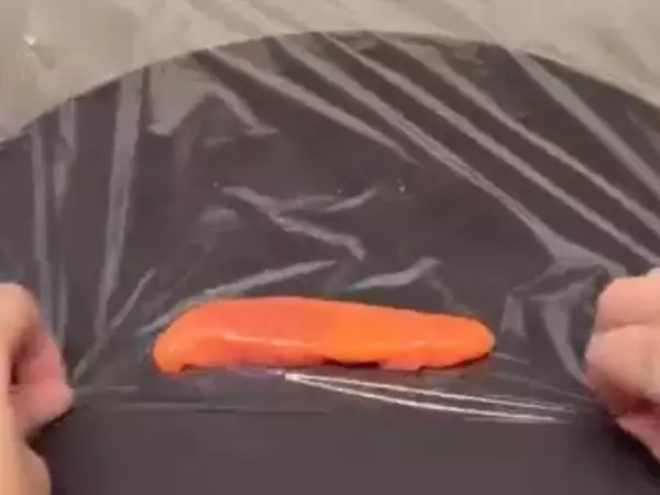 目からウロコ！　洗い物が減る料理ハックに「ナイスアイディア」「やってみる」