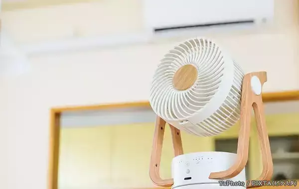 「扇風機とサーキュレーター、エアコン中はどっち？　メーカーが教える使い分け」の画像