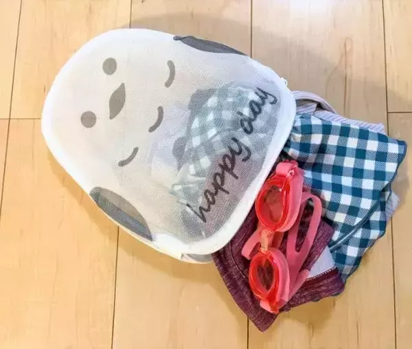 「収納ケースより『洗濯ネット』が便利って知ってた？　賢い収納方法がこちら」の画像