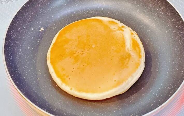 同じ材料なのに『＋0.5cm』もふんわりした！　森永のコツで「自宅のホットケーキ」がここまで変わる