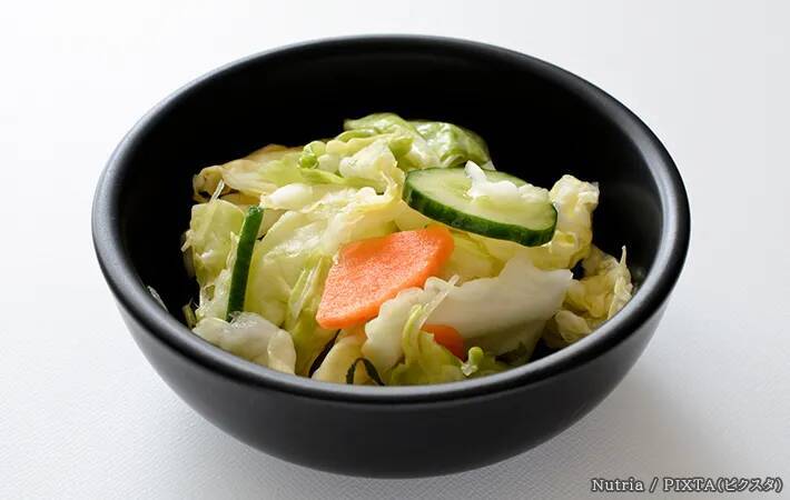 キャベツの外葉や芯を捨ててない？　１玉を無駄なく食べきる『プロの使い分け』