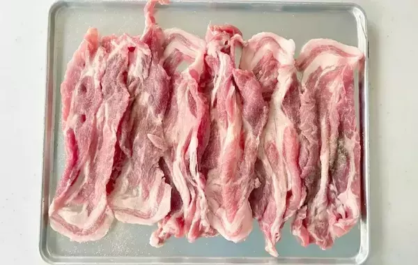 「「6Pチーズ」を4等分にカットして…　できた簡単おかずに「もっと作ればよかったと後悔！」」の画像