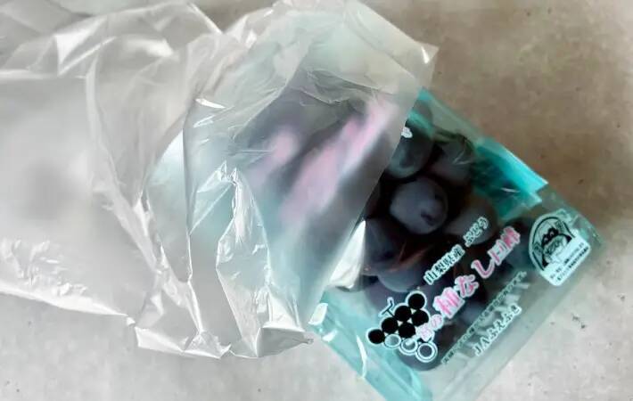 パックのブドウ、どう持ち帰ってる？　簡単すぎる対策に「もう潰さない」「早くやればよかった」