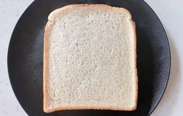 食パンに『2分の1株』のせて焼く　簡単トーストが「朝食にピッタリ」「子供も喜ぶ」