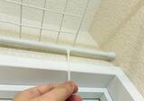「つっぱり棒を『トイレ上部』に設置するのが妙案　3分で市販に負けないラックを作る方法」の画像6