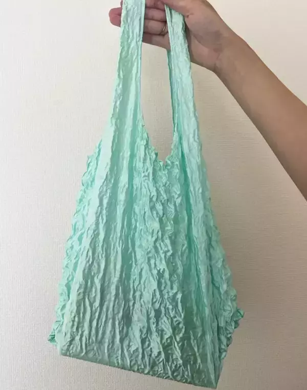 「「店員さんに驚かれる」「ちょっぴり恥ずかしいけど便利」　話題の『エコバッグ』を使ってみたら？」の画像