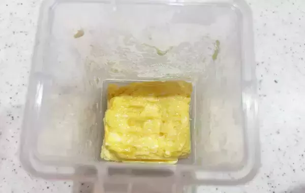 「ダイソーで見つけた『四角いアイテム』　使い道に「もう巻かなくていい」【キッチングッズ】」の画像