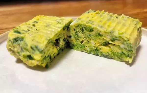 「ダイソーで見つけた『四角いアイテム』　使い道に「もう巻かなくていい」【キッチングッズ】」の画像