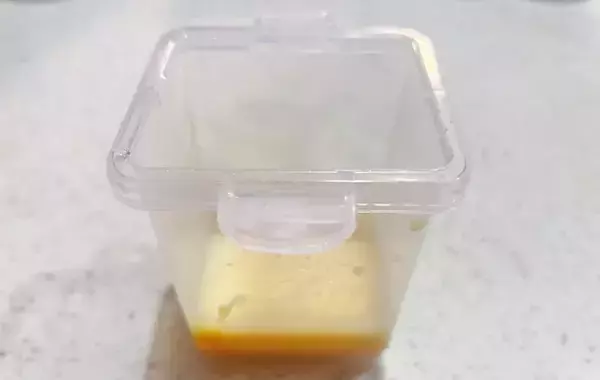 「ダイソーで見つけた『四角いアイテム』　使い道に「もう巻かなくていい」【キッチングッズ】」の画像