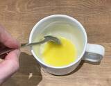 「砕いたビスケットの上に『6Pチーズ』を並べると…　「断面がきれい」なスイーツが完成」の画像3