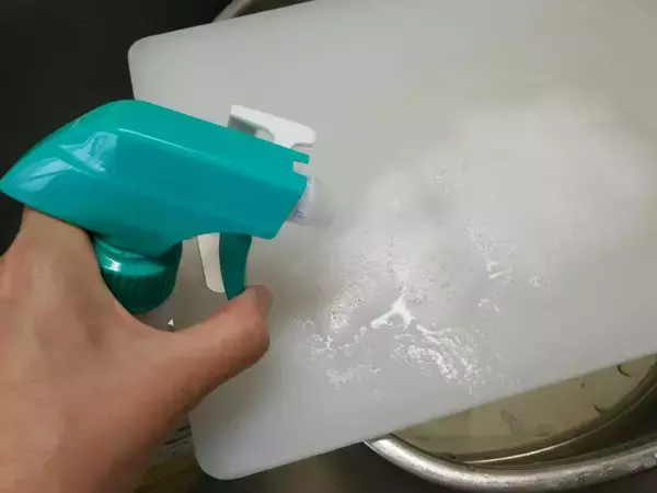 『キッチン泡ハイター』なのに泡にならない…　企業の注意喚起に「ギクッ」