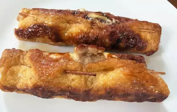 「油揚げが化けた…！　メインディッシュに変身させる画期的なレシピ」の画像