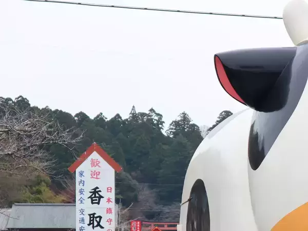 「牛が道路に脱走してる！？」　思わず錯覚する車のビジュアルに「笑った」