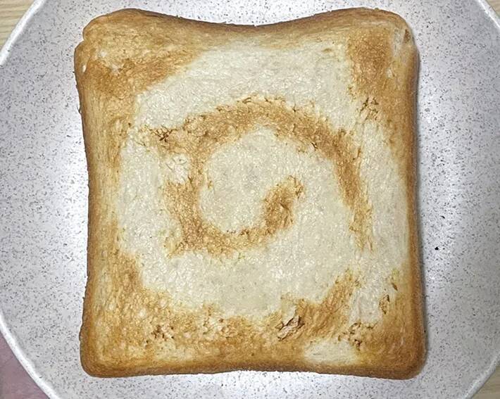 トーストにレモン汁をかけると？　いつもの朝食が一瞬でおしゃれになるアレンジ