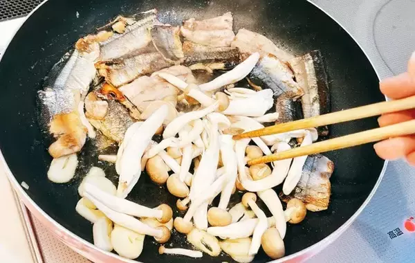 「味ぽんとサンマの組み合わせだけど…　まさかのパスタレシピに「びっくりするぐらいマッチ」」の画像