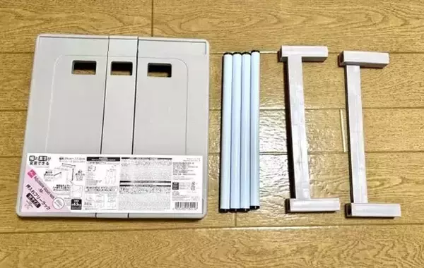 「『ダイソー』の収納グッズを2つ使うだけ！　シンク下が快適になる活用ワザに「奥まで見えた」「カビにくい」」の画像