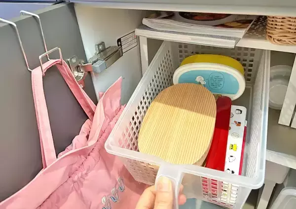 「お弁当グッズ、ゴチャついてない？　キッチンが片づく「プロの収納ワザ」」の画像
