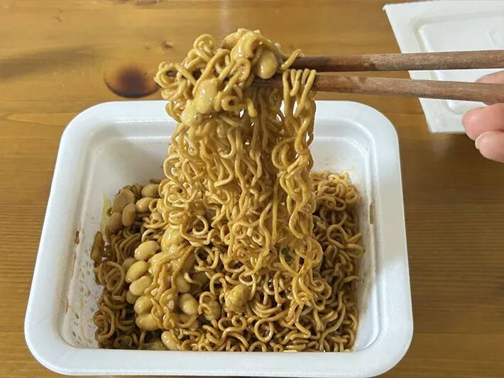 「そんなことしていいの！？」　カップ焼きそばをアレンジすると、意外な結果に