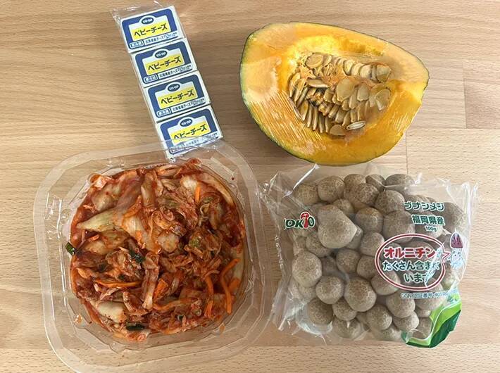 カボチャにキムチ！？　半信半疑で作ったら…箸が止まらない『やみつきサラダ』が完成【簡単レシピ】