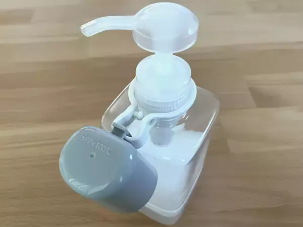 ダイソーの『ポンプボトル』の底を見ると？　最後まで使える“仕掛け”にびっくり
