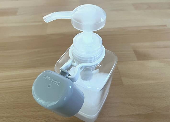 ダイソーの『ポンプボトル』の底を見ると？　最後まで使える“仕掛け”にびっくり