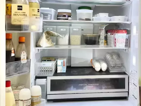 「冷蔵庫の中がゴチャゴチャ…」　家族も使いやすく『片づけるコツ』に目からウロコ【プロ監修】