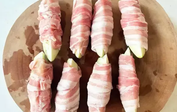 「10分で作る『ナスの肉巻き』 大さじ2杯の味つけで「さっぱり食べられる」」の画像