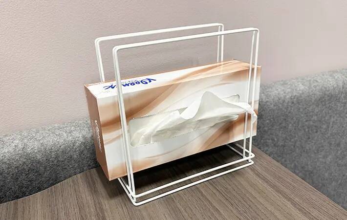 100均のワイヤーふきんかけに『じゃない物』をかけてみた　収納力が抜群で「もう1個欲しい」「家中で使える」