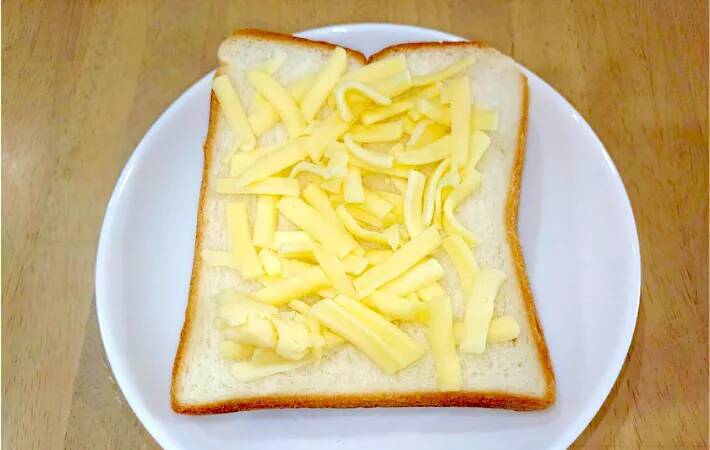 食パンにチーズと『小さじ1杯』　意外な組み合わせにハマる【5分で朝食】