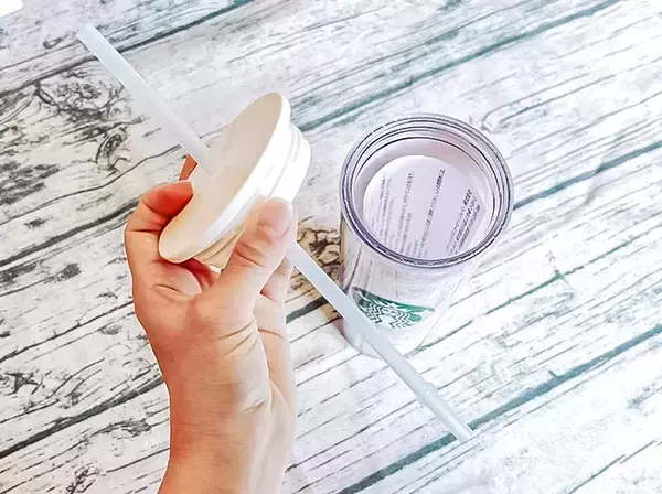 「年明けに届いた『ダンボール』　気になる送り主が…？【2026年の福袋】」の画像