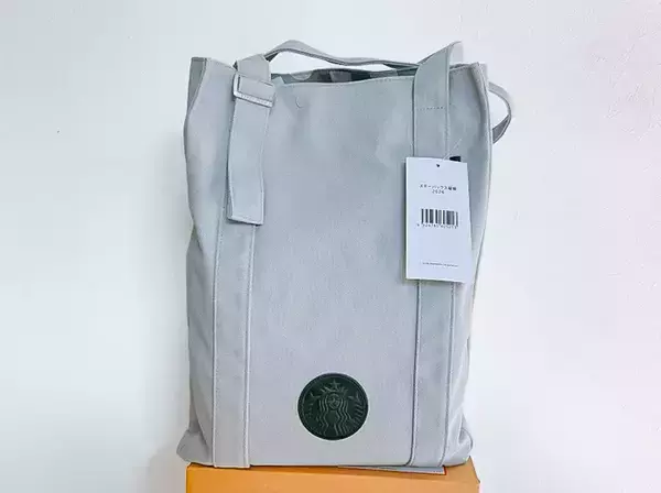 「年明けに届いた『ダンボール』　気になる送り主が…？【2026年の福袋】」の画像