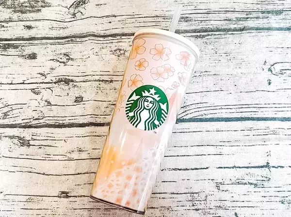 「年明けに届いた『ダンボール』　気になる送り主が…？【2026年の福袋】」の画像