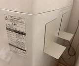「洗濯機横にラックは要りません！　100均『ブックエンド』を貼るだけで収納が倍になった」の画像5