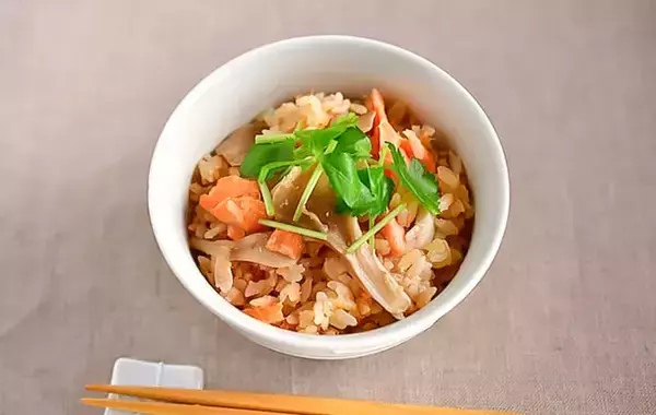 「秋の夜長におかわりしたい！　管理栄養士おすすめの『炊き込みご飯』が絶品」の画像