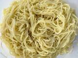 「冷やし中華の麺がくっつかない　『ゆで上がり1分前』のポイント」の画像1