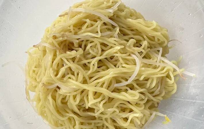 冷やし中華の麺がくっつかない　『ゆで上がり1分前』のポイント