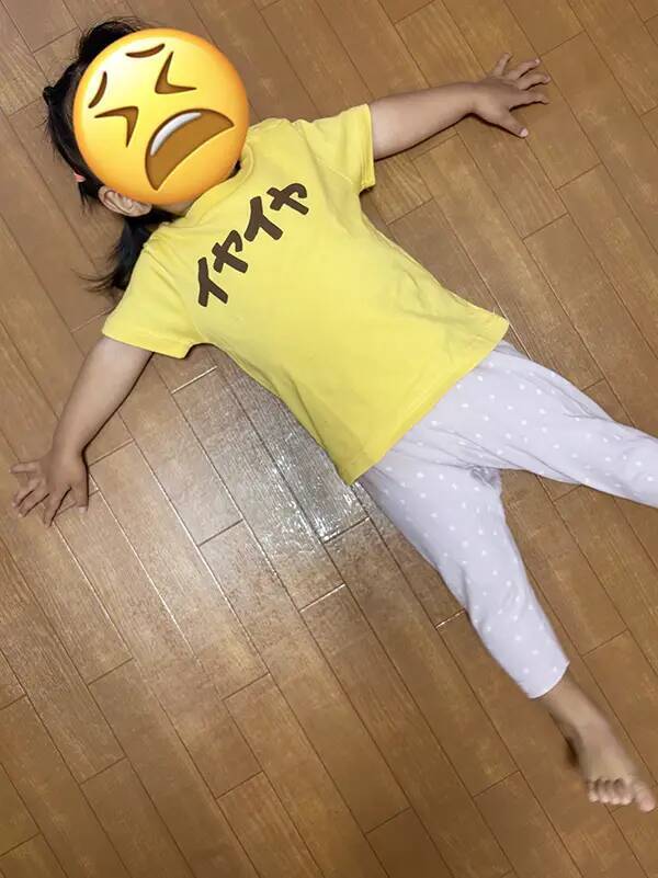 『イヤイヤ期』の2歳児を見ると？　母が許した理由に「めっちゃ笑った」「ノーベル育児賞でしょ」