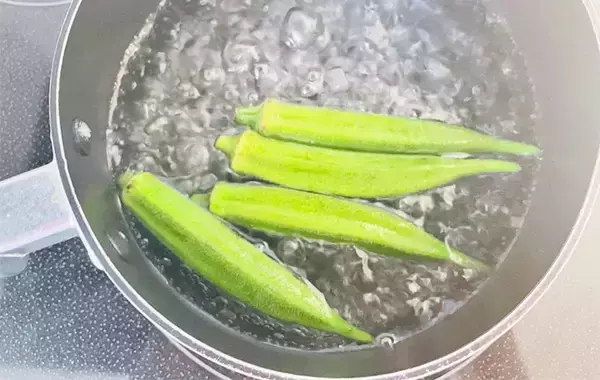 「暑い日にはこれ！ねばねば感がアップするぶっかけそうめん」の画像