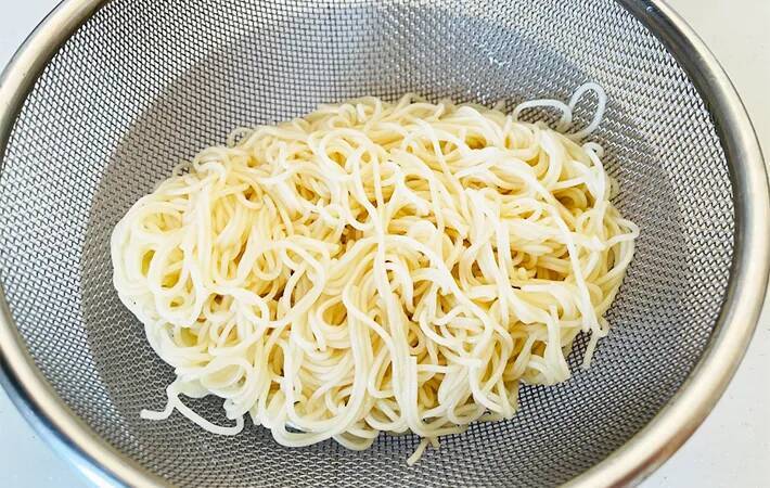 暑い日にはこれ！ねばねば感がアップするぶっかけそうめん