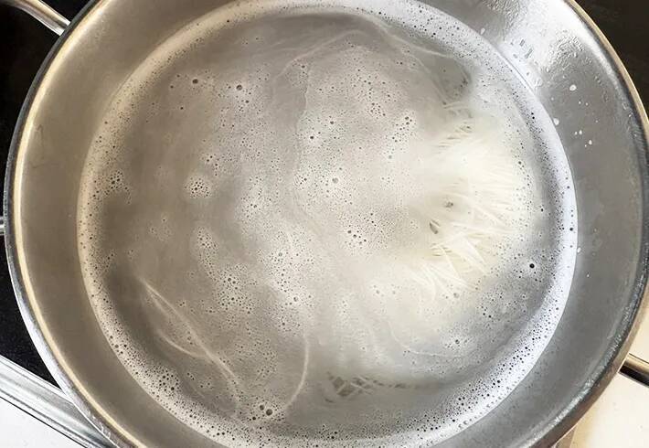 めんつゆは『大さじ1杯』だけ　そうめんのアレンジに「食べ応えある」「明日も作る」