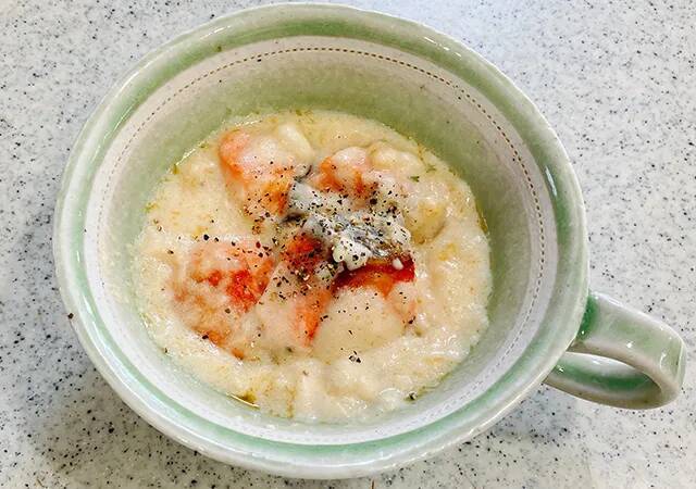 【10分レシピ】ポタージュの素で失敗なし！　濃厚な鮭クリーム煮の作り方