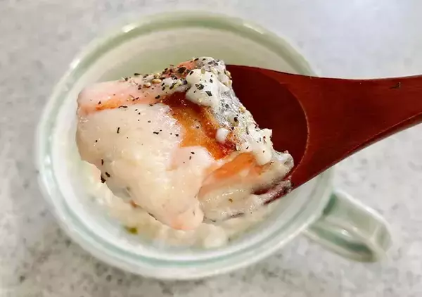 「【10分レシピ】ポタージュの素で失敗なし！　濃厚な鮭クリーム煮の作り方」の画像