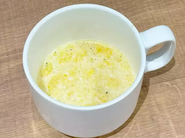 「【検証】これ知ってた？　うまい棒を粉々にして牛乳注いだら…」の画像