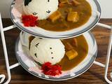 「盛りつけたカレー　その横を見ると…「好き」「かわいすぎて食べられない！」」の画像1