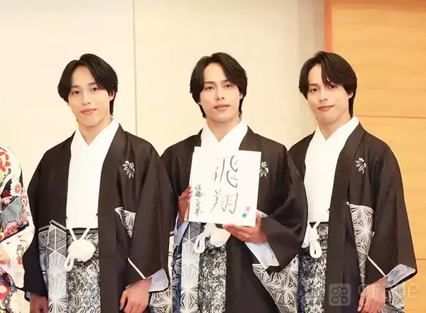 「髙石あかり、生見愛瑠、上坂樹里たちが晴れ着で登場　今年の抱負は…？」の画像