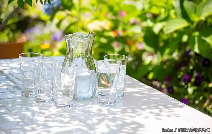 白くくもったグラスに調味料？　プロが実践する『正しいお手入れ』は