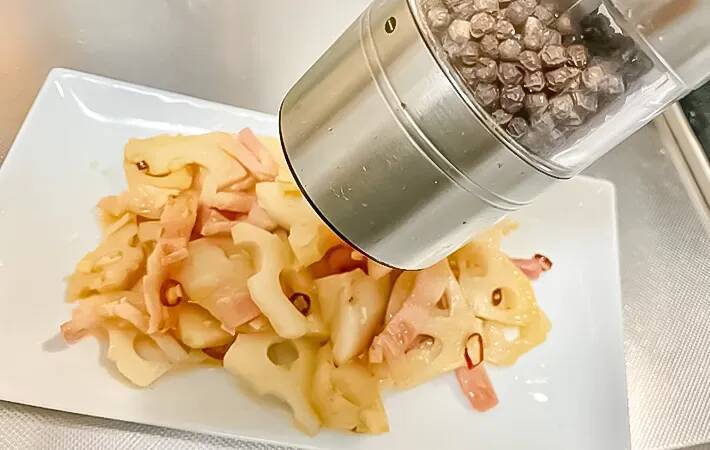 レンコンが使い切れない！そんな時は…？　味の素公式のレシピが子供に大好評