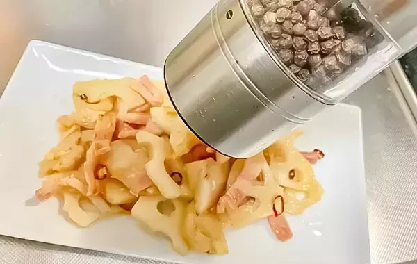 「レンコンが使い切れない！そんな時は…？　味の素公式のレシピが子供に大好評」の画像