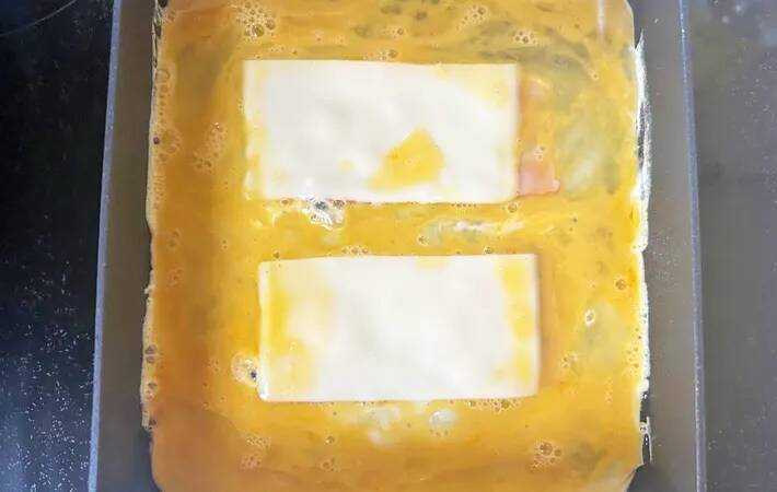 いつもの作り方は忘れて！　出汁も砂糖も使わない『玉子焼き』に「最高！」「弁当にピッタリ」